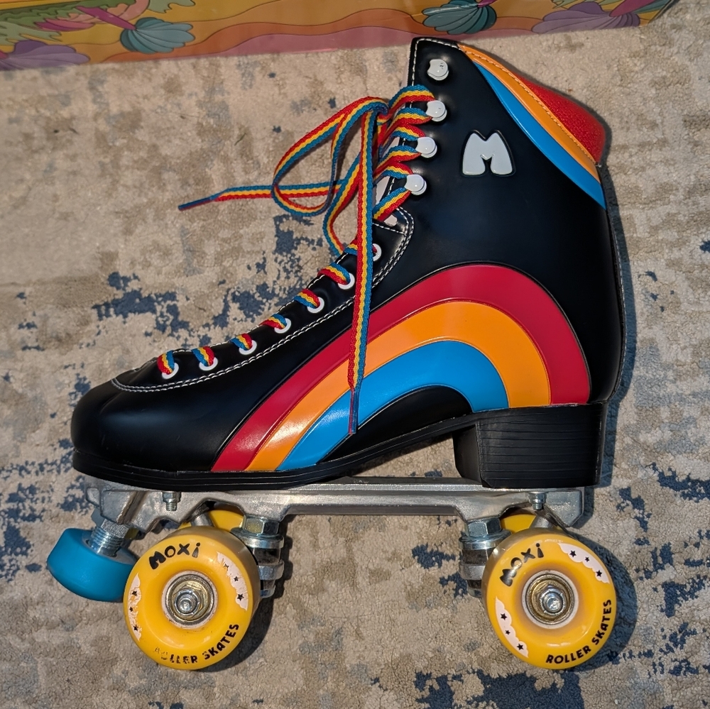 Moxi Rainbow Roller Skates - Size 9 - Asphalt Black - Picture 6 of 8